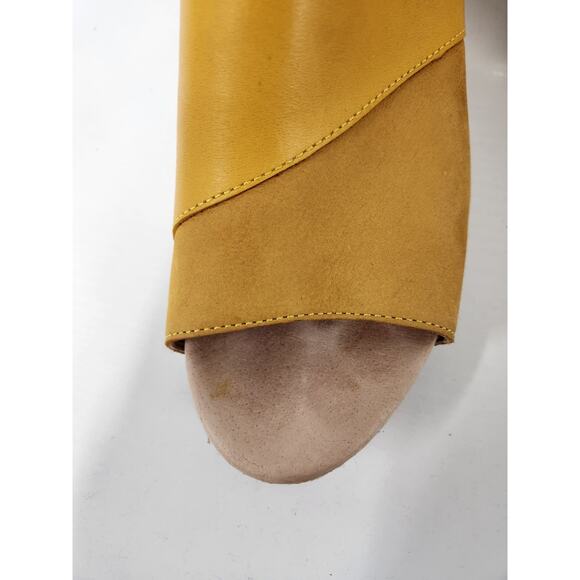 Dansko Women's Madalyn Mango Burnish Leather Clog Sandals, Size 39 (US 8.5) - Picture 10 of 11